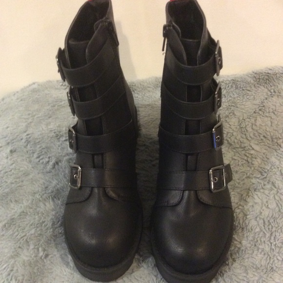 MIA Combat Boot - Picture 2 of 8